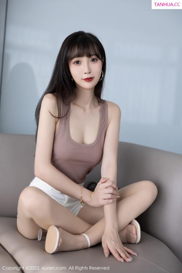 林星阑  [XiuRen]高清写真图 2022.10.18 No.5724 林星阑 美腿丝袜第30张图片